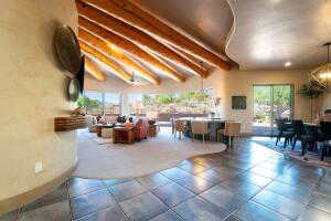 Lobby with recessed lighting