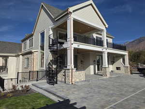 Spiral Staircase to upper deck