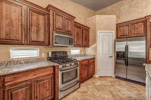Gas range, Corner pantry