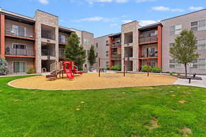 View of apartment building / complex