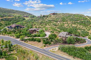 Bird's eye view of a mountain backdrop