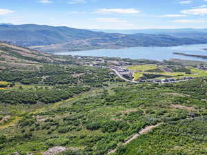 Bird's eye view of a water and mountain view