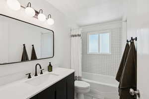 Updated full bathroom