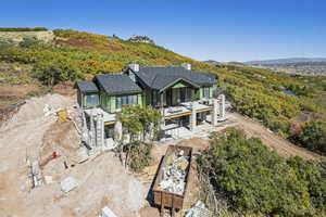 Bird's eye view of a mountainous background