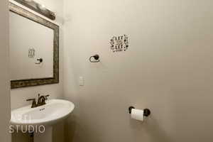 Bathroom with a sink