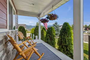 Porch with a mountain view