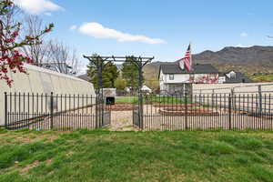 View of garden space featuring a mountain view
