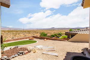 View of yard featuring a mountain view