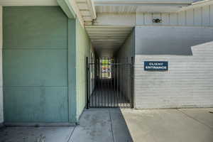 Walkway between buildings