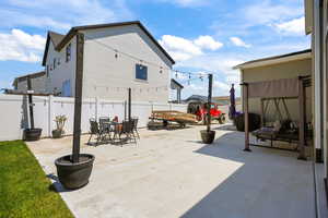 View of patio / terrace with outdoor dining space
