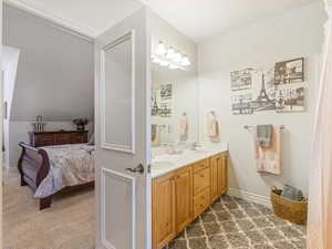 Jack and Jill Bathroom Upstairs