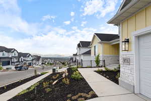 View of yard featuring a residential view