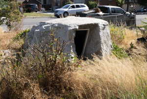 Hand sculpted concrete structure