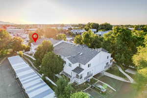 Aerial view end unit