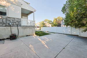 End unit, with direct access to community patio