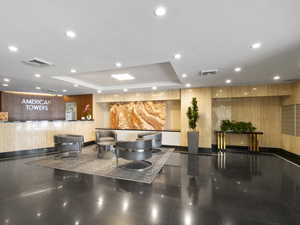 24 hour live security in the lobby