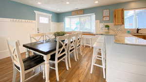 Dining area with seating for 16