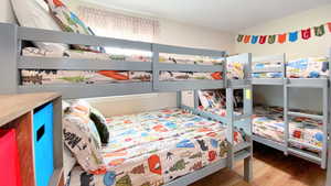 2 full over full bunk beds sleeps 8