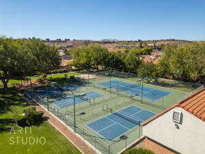 Aerial view of pickleball and tennis