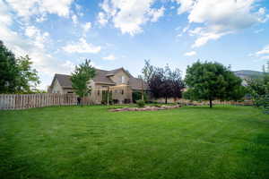 View of yard featuring a mountain view