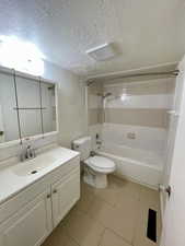 Apt D - Bathroom