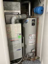 Apt B - Utility Closet