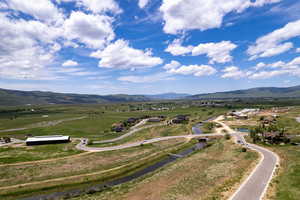 Overview of rural landscape with a mountainous background