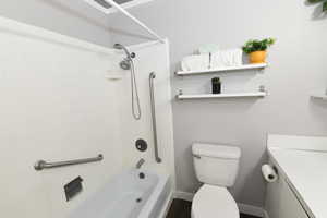 Full bath with shower / washtub combination and vanity