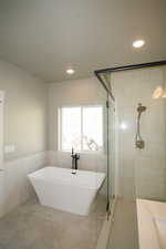 Master bath room additional pictures