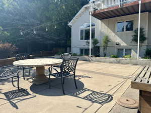 View of patio / terrace with outdoor dining space