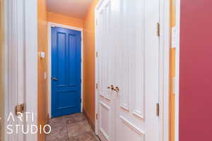 Entryway with baseboards