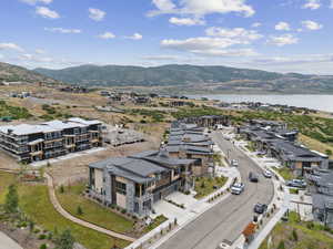 Bird's eye view of a water and mountain view