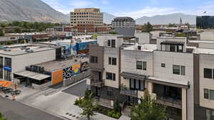 City view with a mountainous background