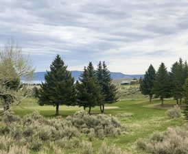 View of home's community with a mountain view