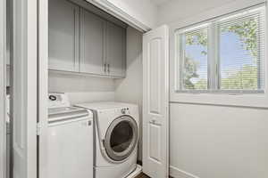 No need to lug laundry up/down stairs. conveniently located next to bedrooms.
