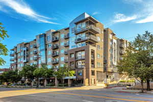 View of apartment building / complex