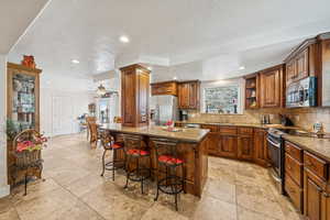 Updated Kitchen w/upgraded Appliances