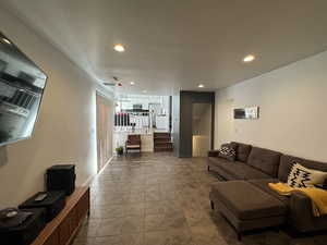 Building lobby featuring recessed lighting
