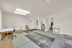 Misc room featuring concrete floors