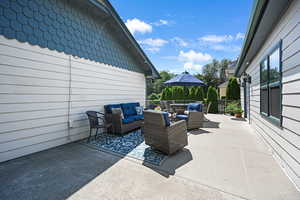 View of patio / terrace featuring an outdoor hangout area