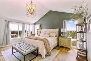 Vaulted ceilings in the master, 16x18 Suite, Southern and West facing windows