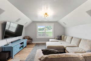 15x21 Bonus Upper Family Room great for tv room or exercise room or R&R