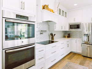 Great Open Layout for any occasion. Cabinet & countertop space galore