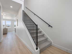 Front entry featuring 20 foot ceiling