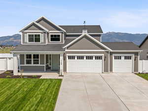 View of front of property.