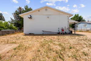 View of home's exterior