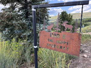 Driveway entrance sign