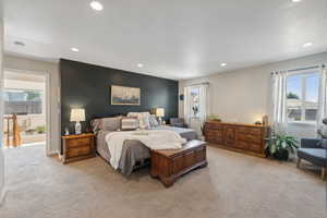 HUGE Primary bedroom with en-suite