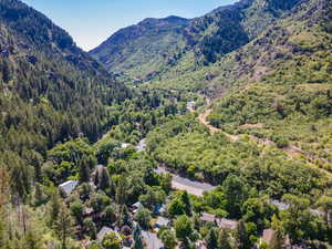 Bird's eye view of a mountainous background