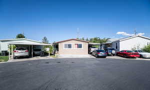 View of manufactured / mobile home